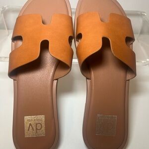 DV by Dolce Vita Brown Slide Sandals